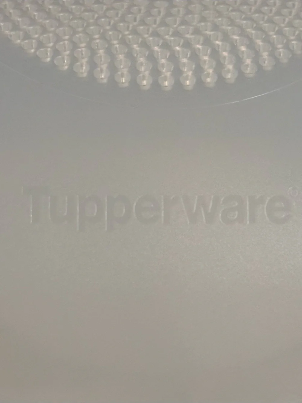 Tupperware CheeSmart Small Square Cheese Keeper 5437A-1 LIKE NEW